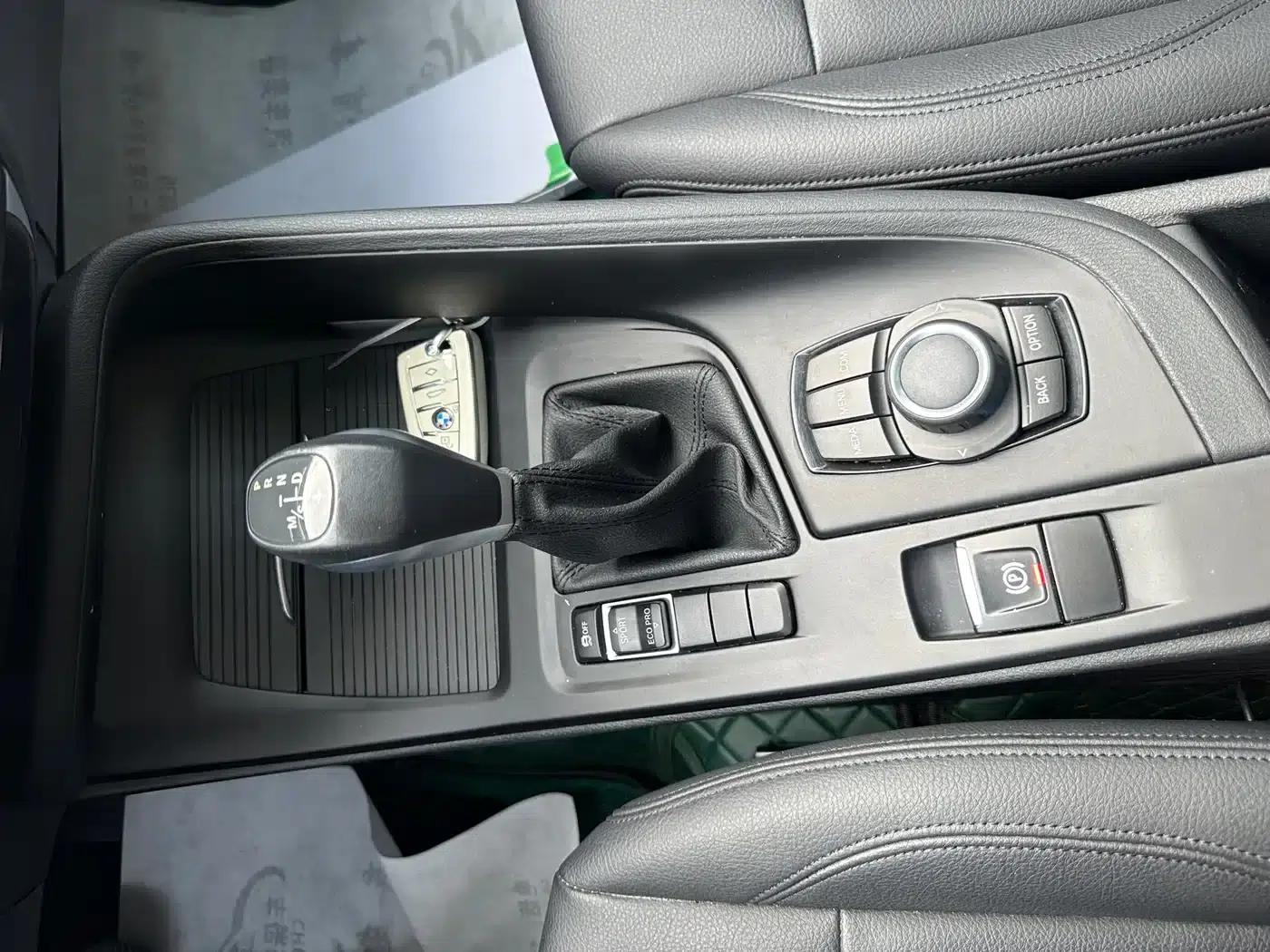 BMW X1 2019 sDrive20Li Leading Edition — миниатюра 10