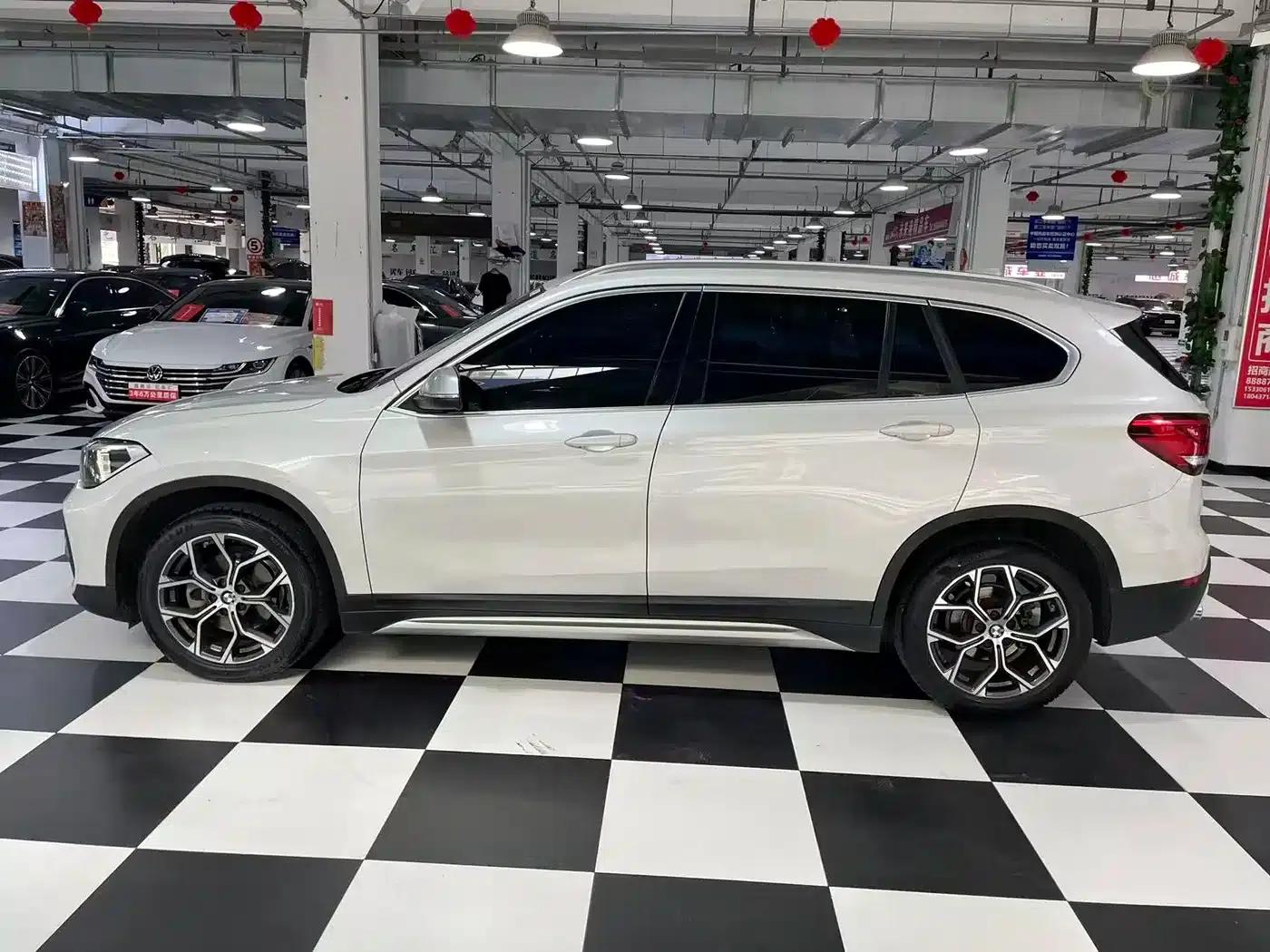 BMW X1 2022 sDrive20Li Fashion Edition — миниатюра 10