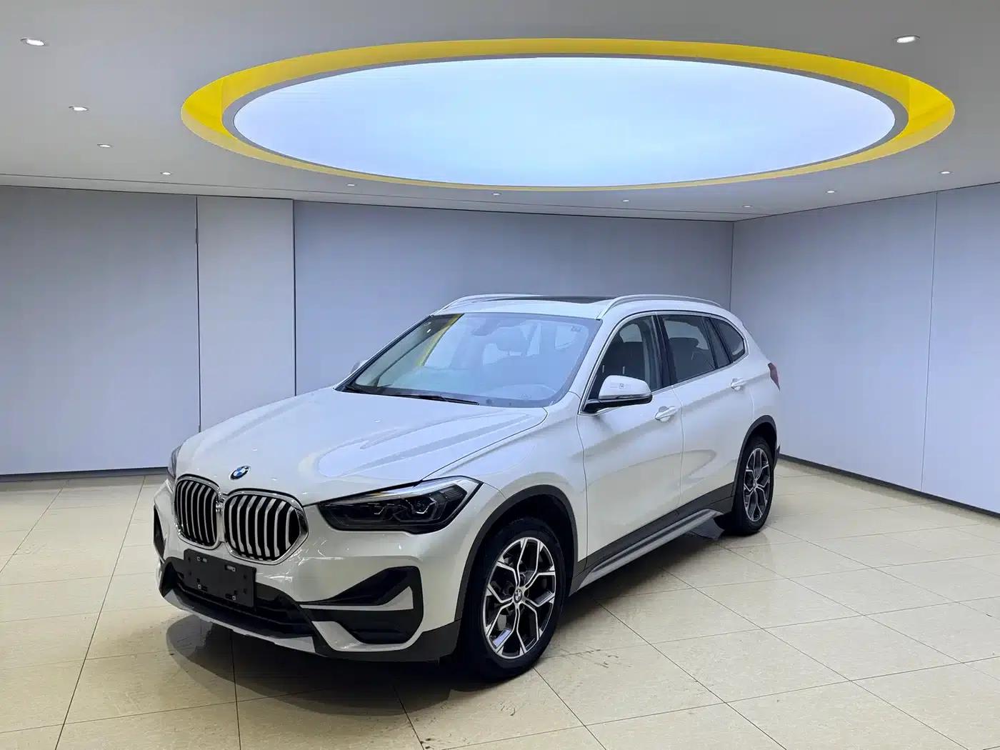 BMW X1 2022 sDrive20Li Fashion Edition — миниатюра 1