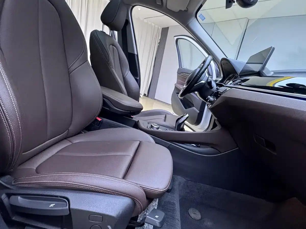 BMW X1 2022 sDrive20Li Fashion Edition — миниатюра 10