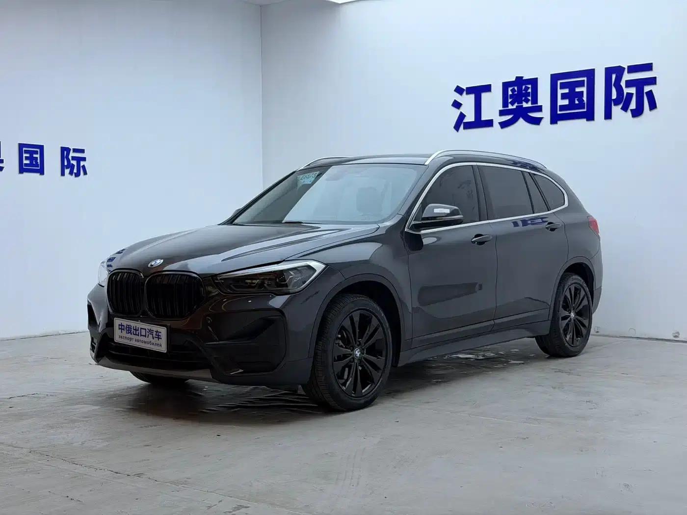 BMW X1 2021 sDrive20Li Fashion Edition — миниатюра 1