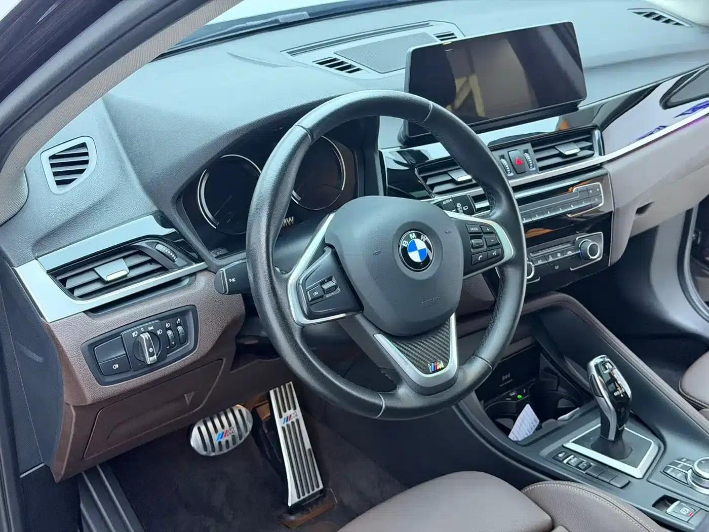 BMW X1 2021 sDrive20Li Fashion Edition — миниатюра 6