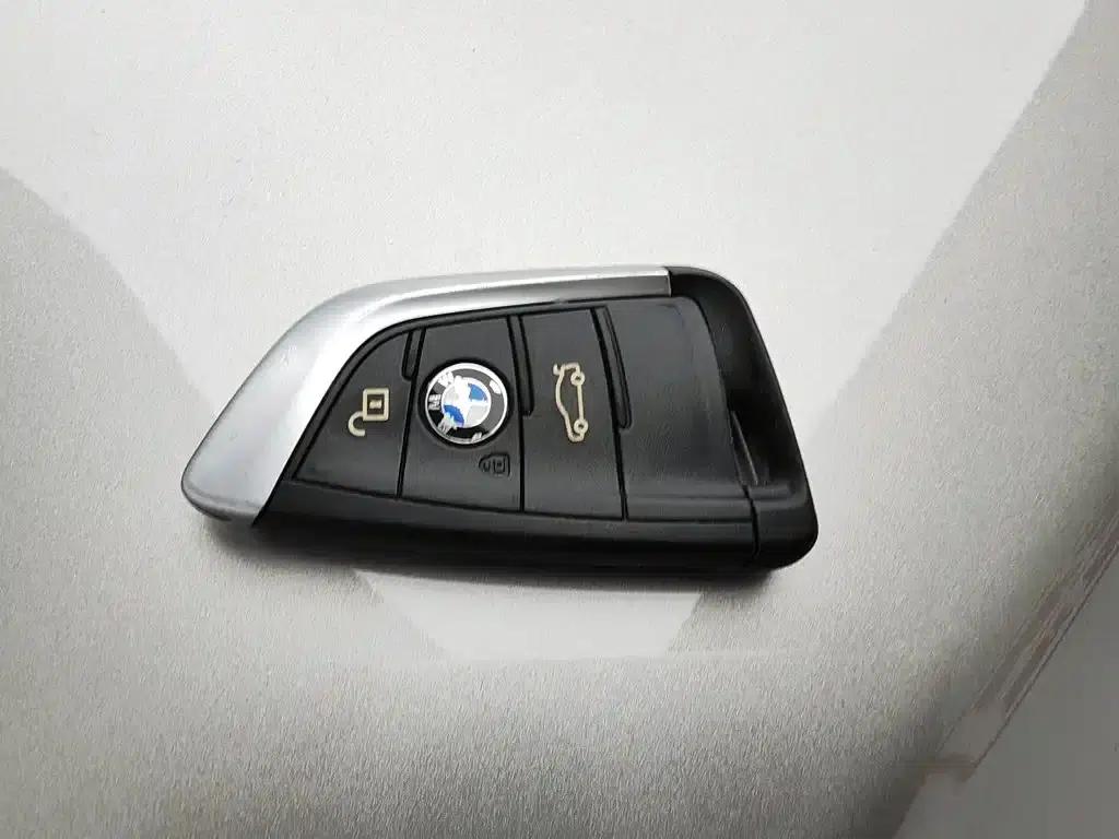 BMW X1 2018 sDrive18Li Fashion Edition — миниатюра 19
