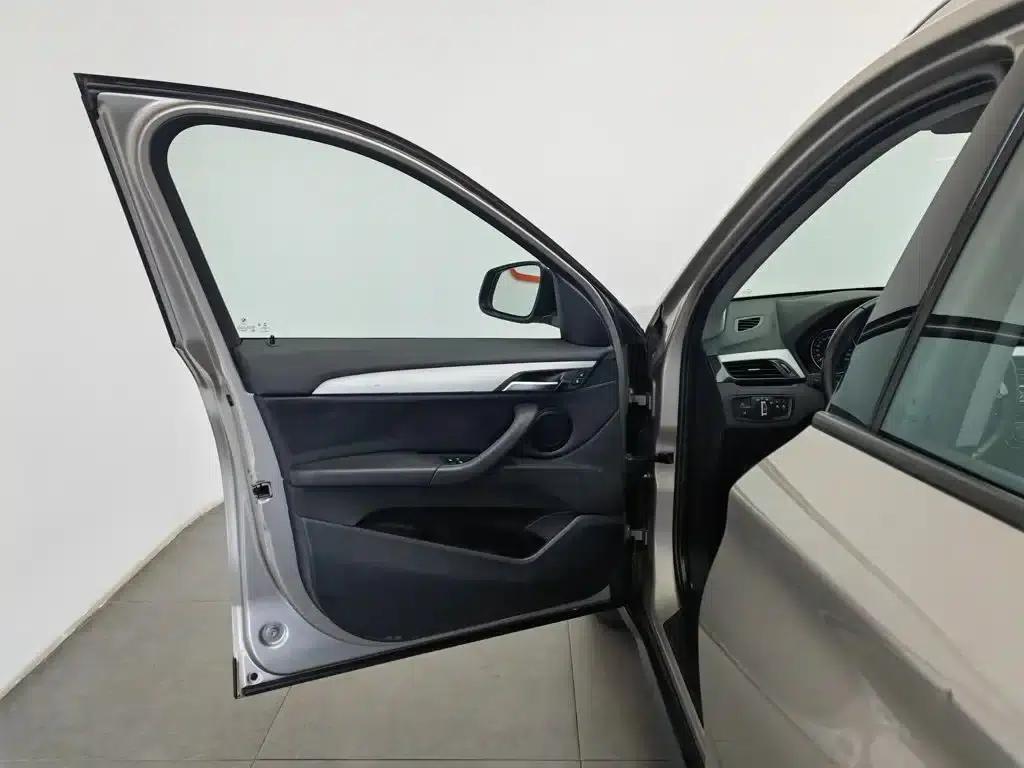BMW X1 2018 sDrive18Li Fashion Edition — миниатюра 8