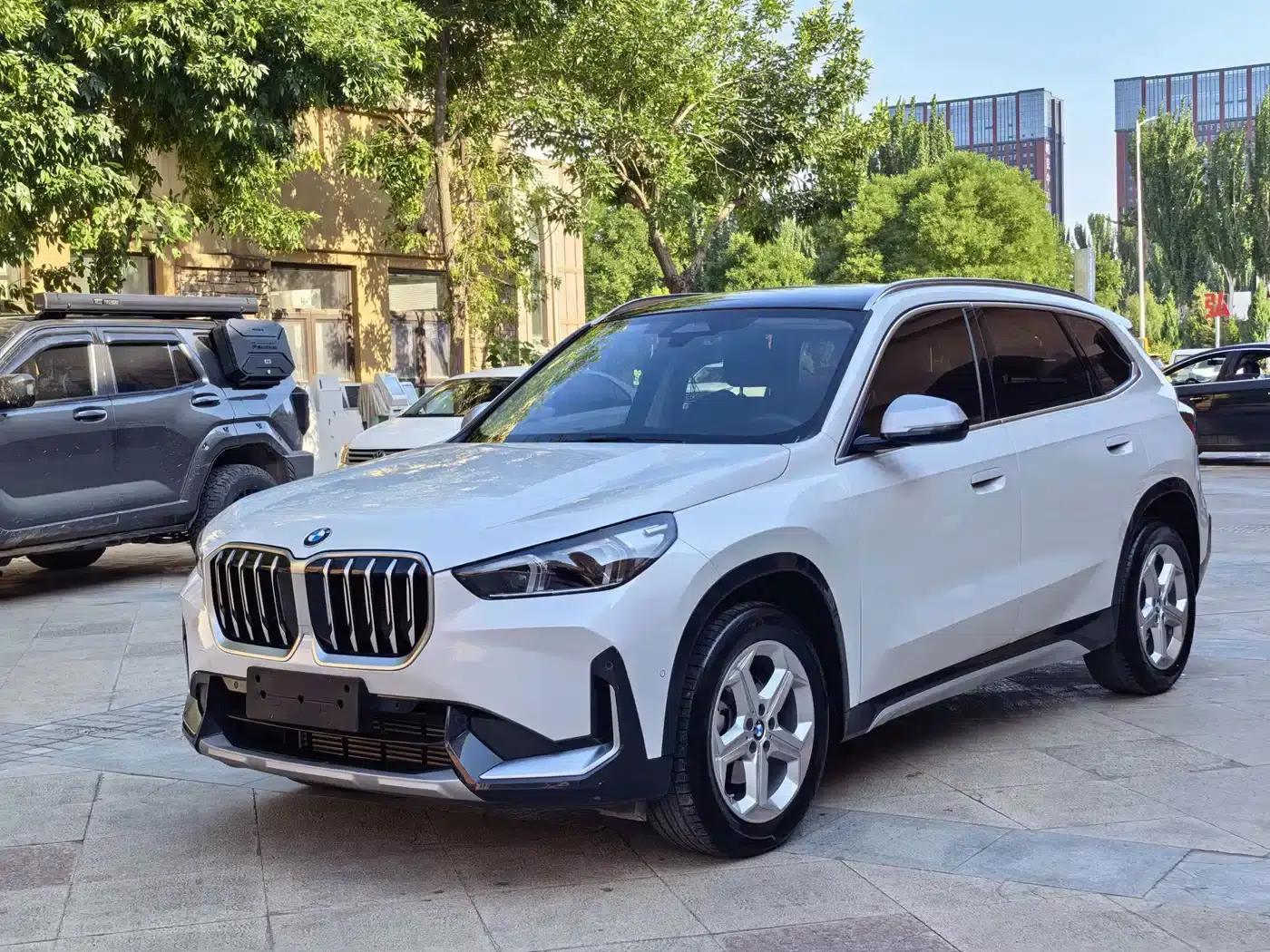 2023 BMW X1 sDrive20Li X Design Package — миниатюра 1