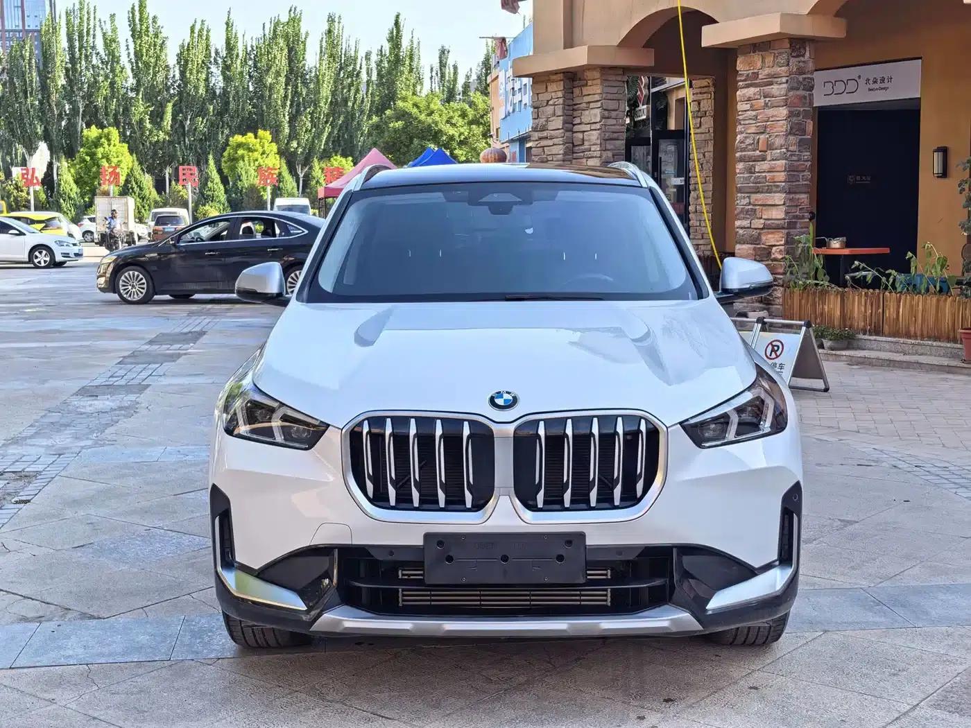 2023 BMW X1 sDrive20Li X Design Package — миниатюра 2