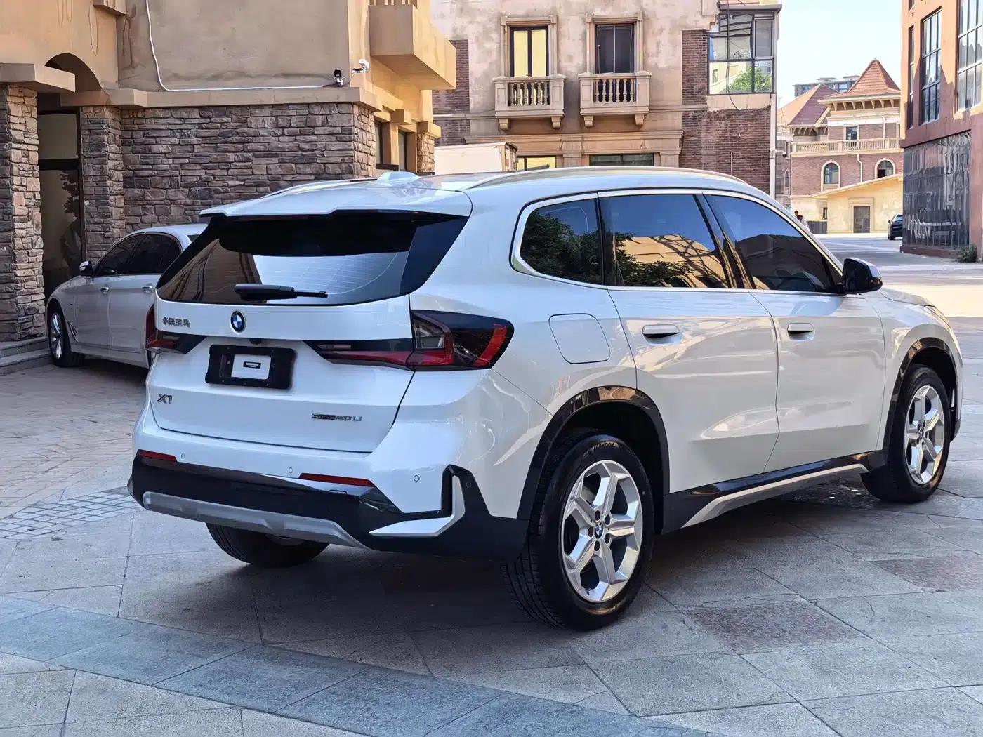 2023 BMW X1 sDrive20Li X Design Package — миниатюра 5