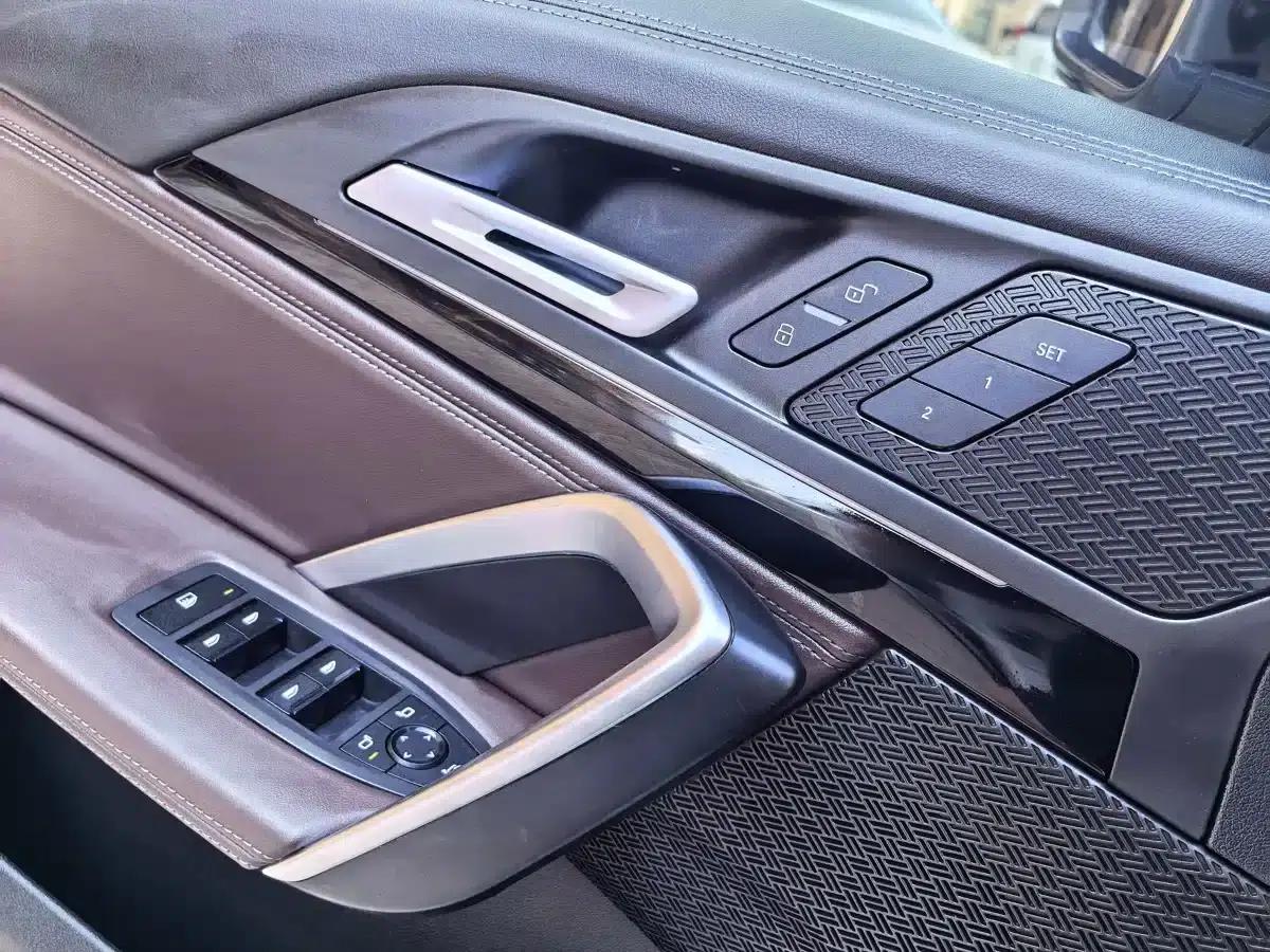 2023 BMW X1 sDrive20Li X Design Package — миниатюра 10