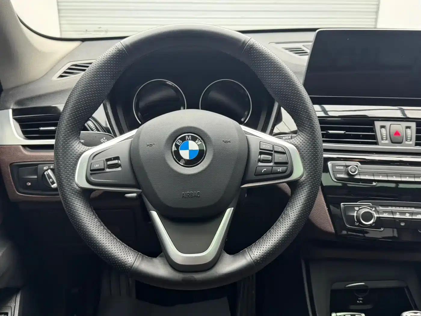 BMW X1 2022 sDrive20Li Fashion Edition — миниатюра 13