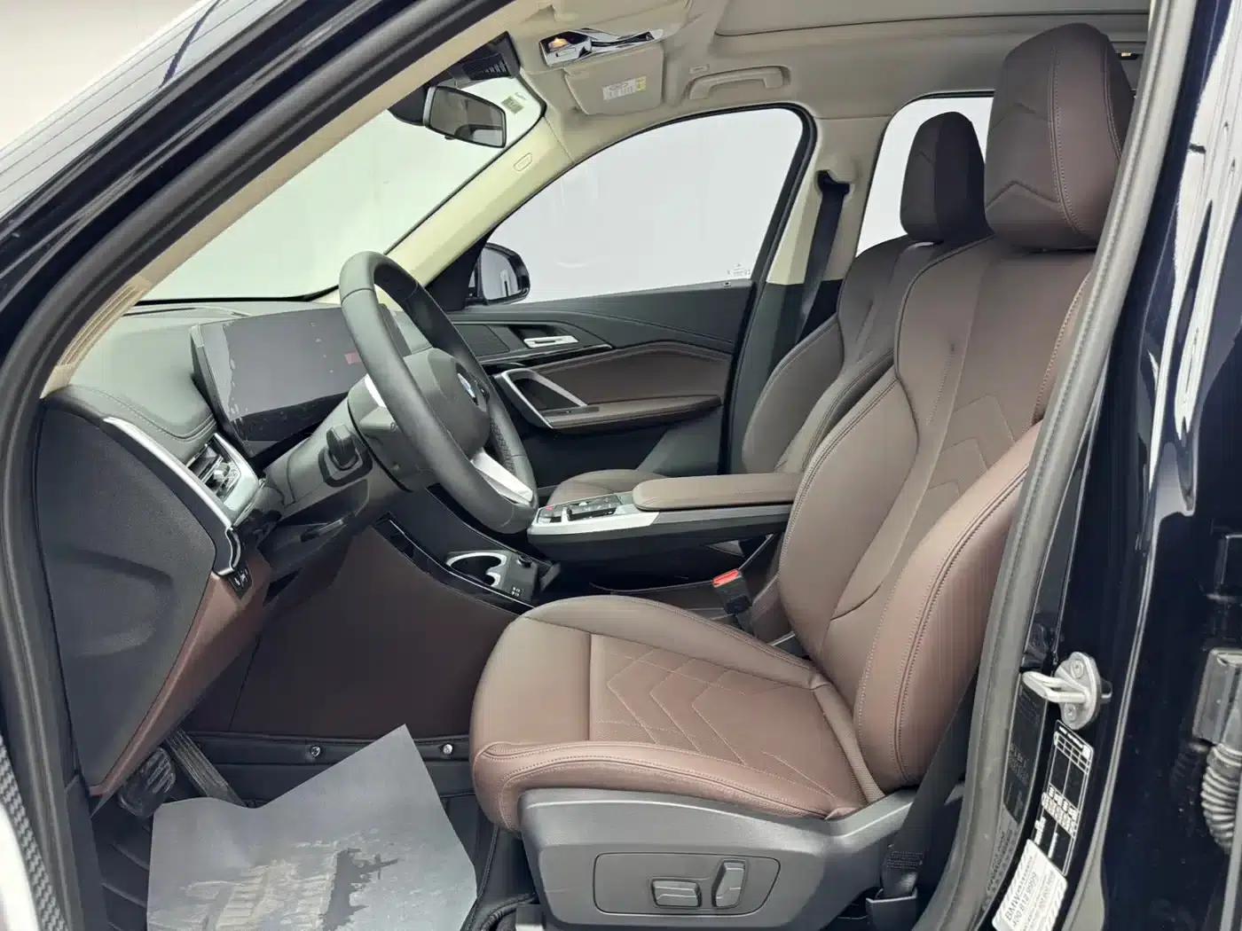 2023 BMW X1 sDrive20Li X Design Package — миниатюра 7