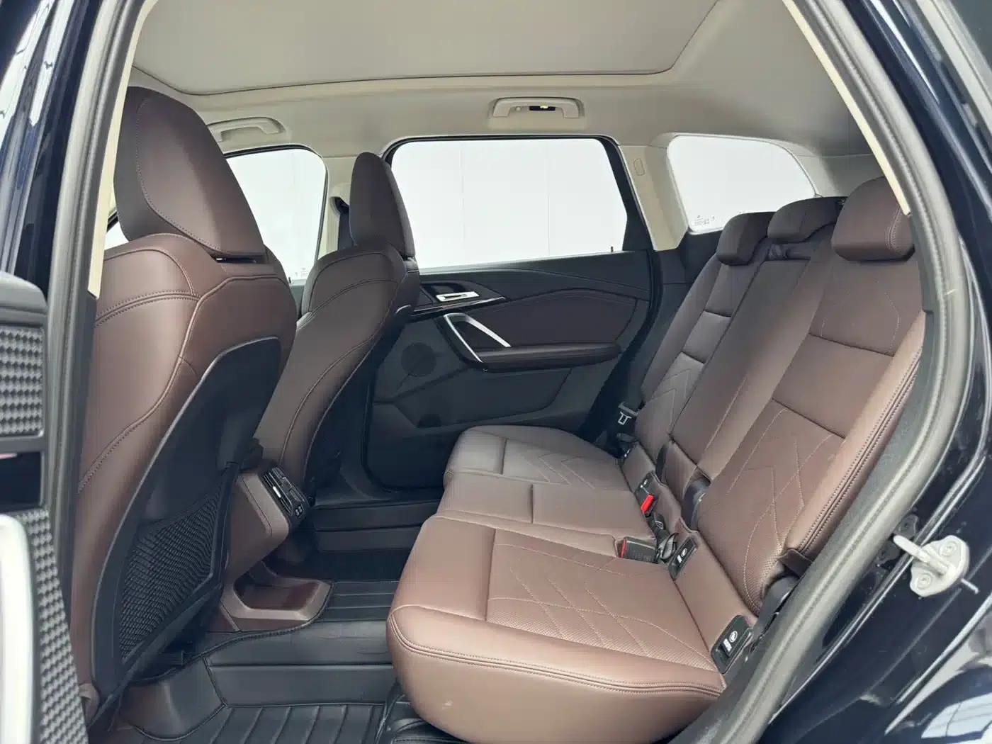 2023 BMW X1 sDrive20Li X Design Package — миниатюра 8