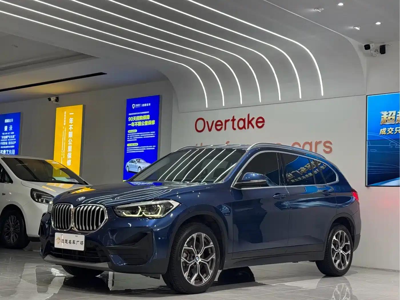 BMW X1 2022 sDrive25Li Leading Edition — миниатюра 1