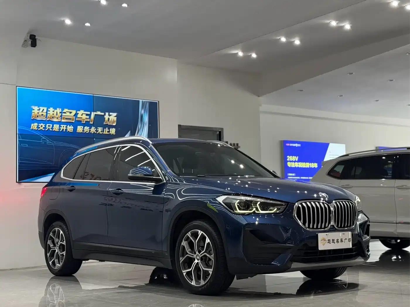 BMW X1 2022 sDrive25Li Leading Edition — миниатюра 3