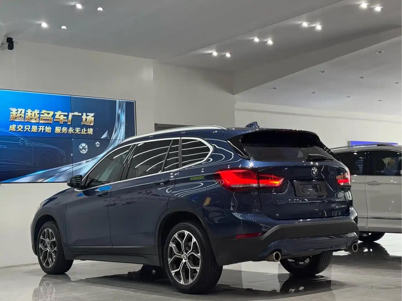 BMW X1 2022 sDrive25Li Leading Edition — миниатюра 4