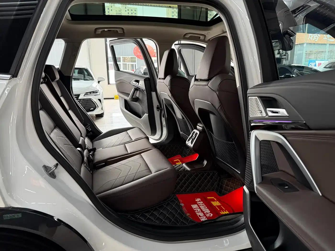 2023 BMW X1 sDrive25Li X Design Package — миниатюра 12