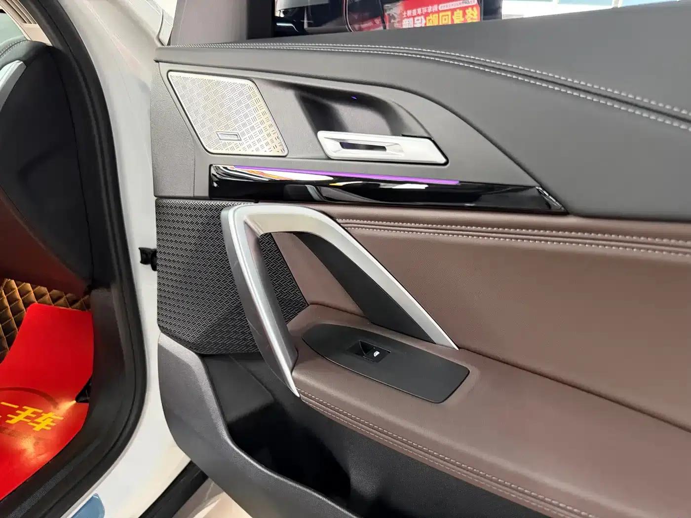 2023 BMW X1 sDrive25Li X Design Package — миниатюра 10