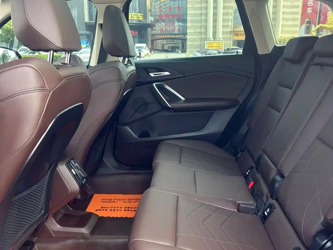 2023 BMW X1 sDrive20Li X Design Package — миниатюра 11