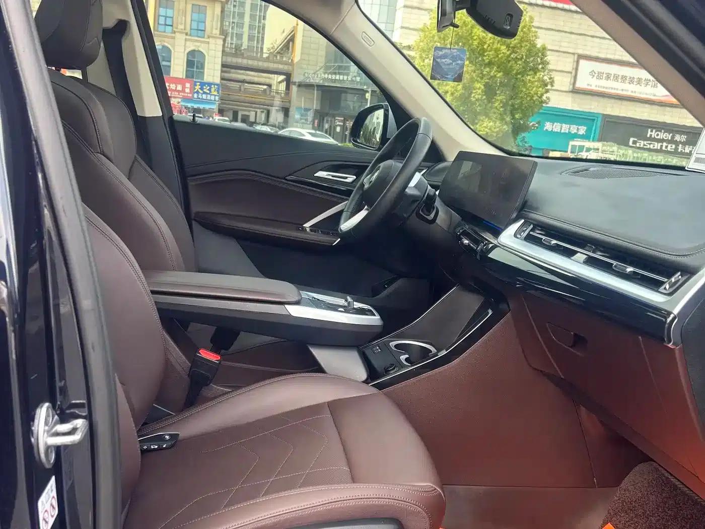2023 BMW X1 sDrive20Li X Design Package — миниатюра 12