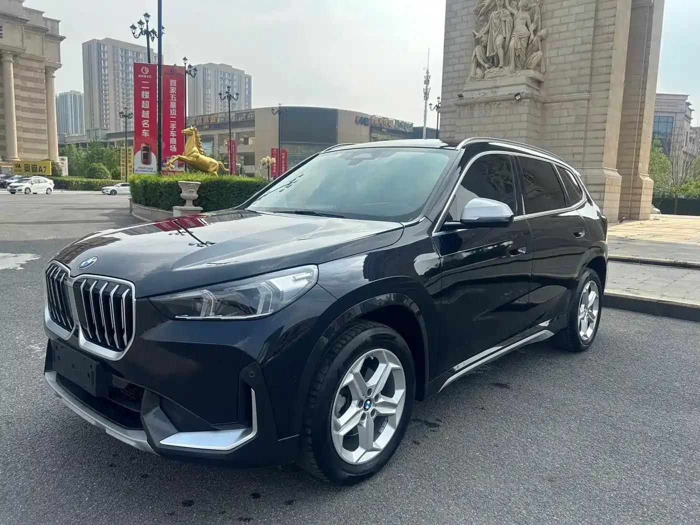 2023 BMW X1 sDrive20Li X Design Package — миниатюра 3