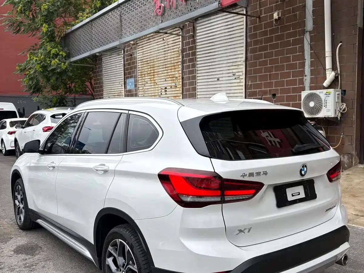 BMW X1 2022 sDrive20Li Fashion Edition — миниатюра 6