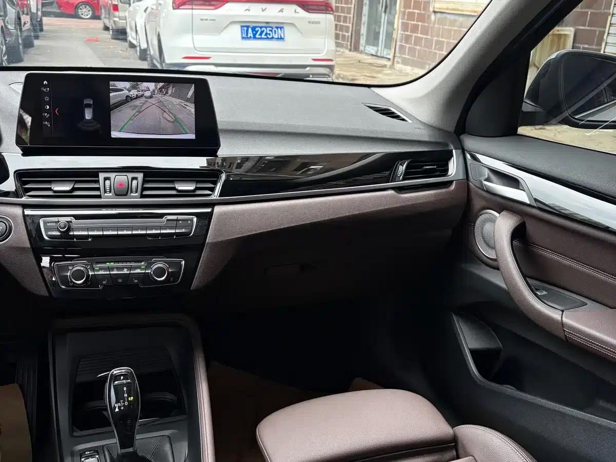 BMW X1 2022 sDrive20Li Fashion Edition — миниатюра 10