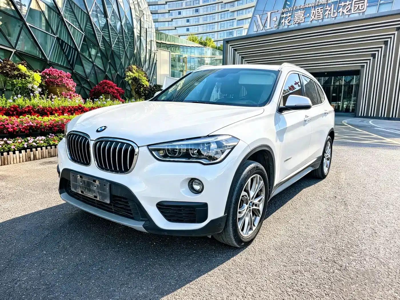 BMW X1 2018 sDrive20Li Leading Edition — миниатюра 1