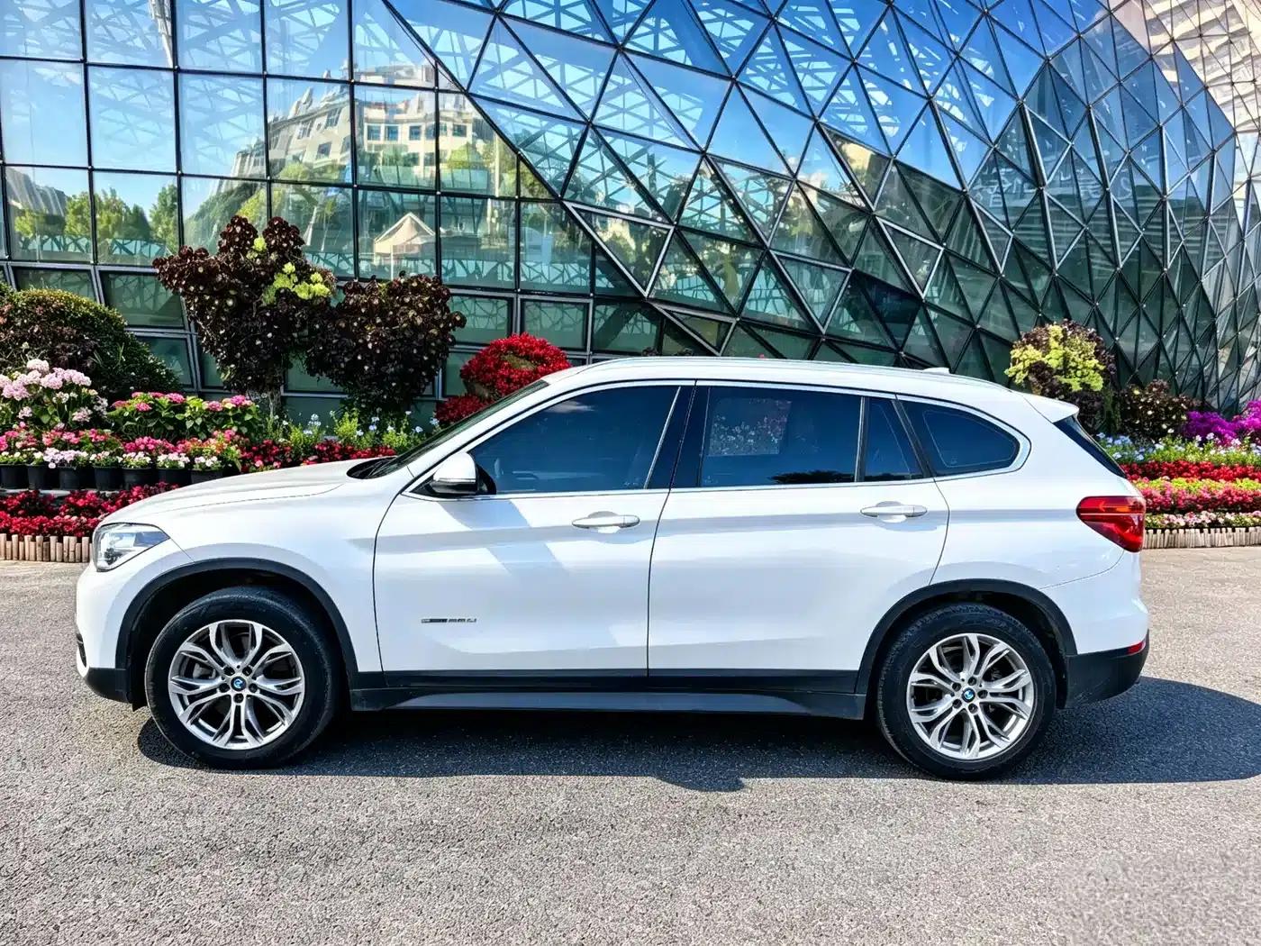 BMW X1 2018 sDrive20Li Leading Edition — миниатюра 14
