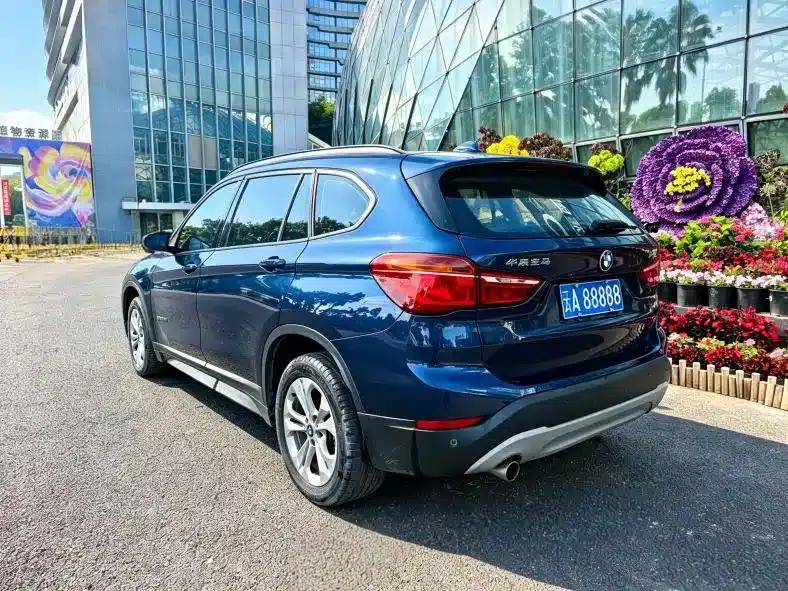 BMW X1 2016 sDrive18Li Premium — миниатюра 14
