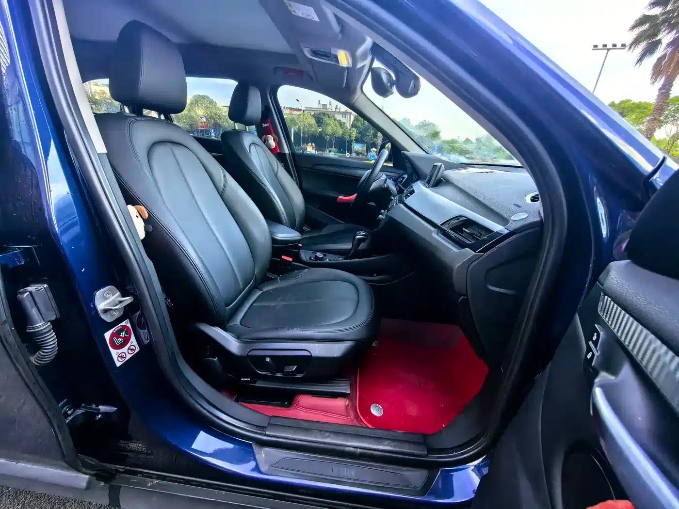 BMW X1 2016 sDrive18Li Premium — миниатюра 10