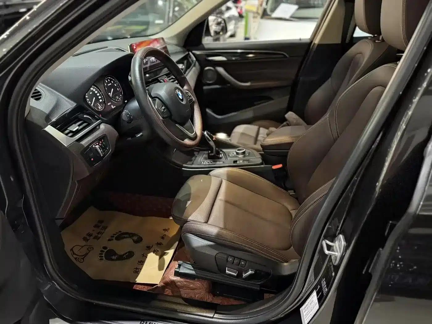 BMW X1 2020 sDrive20Li Fashion Edition — миниатюра 6