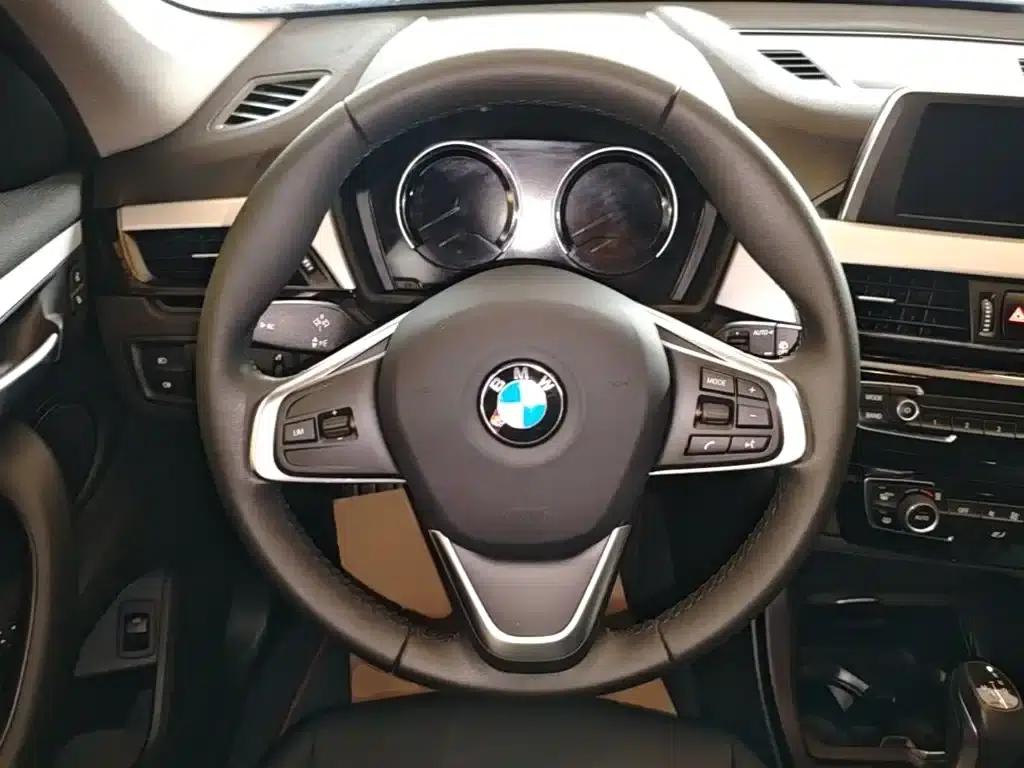 BMW X1 2019 sDrive20Li Leading Edition — миниатюра 11