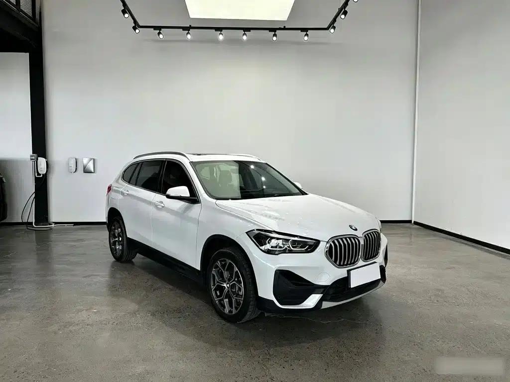 BMW X1 2022 sDrive25Li Leading Edition — миниатюра 7