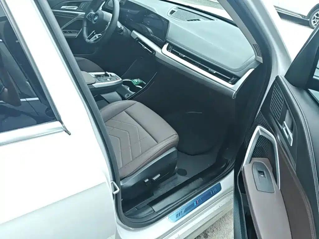 2024 BMW X1 sDrive25Li M Sport Package — миниатюра 11