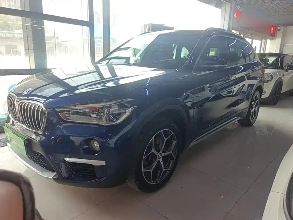 BMW X1 2019 sDrive18Li Premium — миниатюра 1