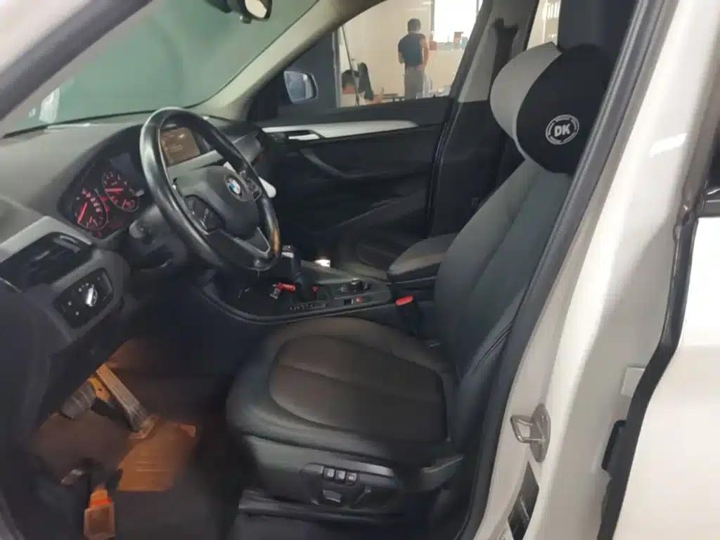 BMW X1 2016 sDrive18Li Premium — миниатюра 15