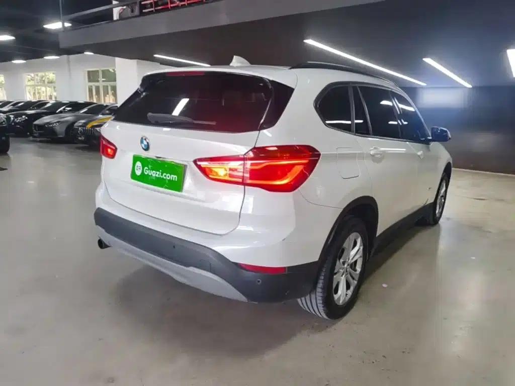 BMW X1 2016 sDrive18Li Premium — миниатюра 7