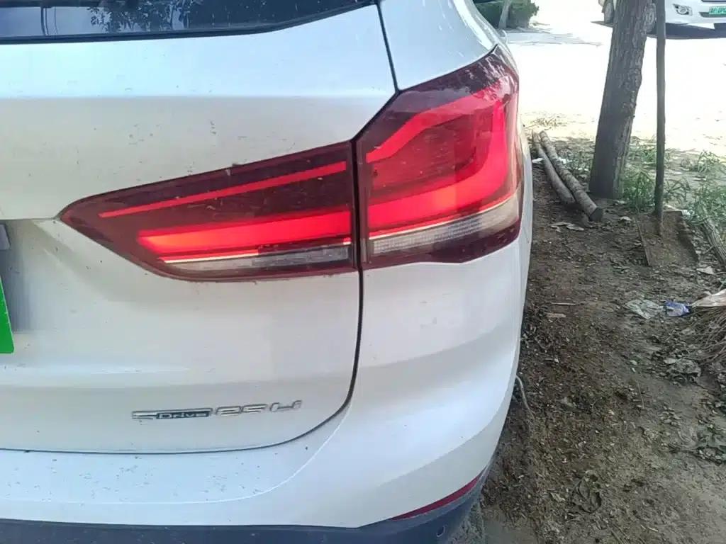 BMW X1 2020 sDrive25Li Leading Edition — миниатюра 8