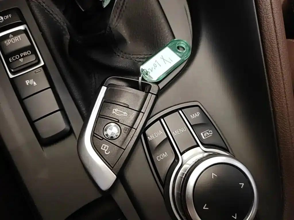 BMW X1 2022 sDrive25Li Leading Edition — миниатюра 9