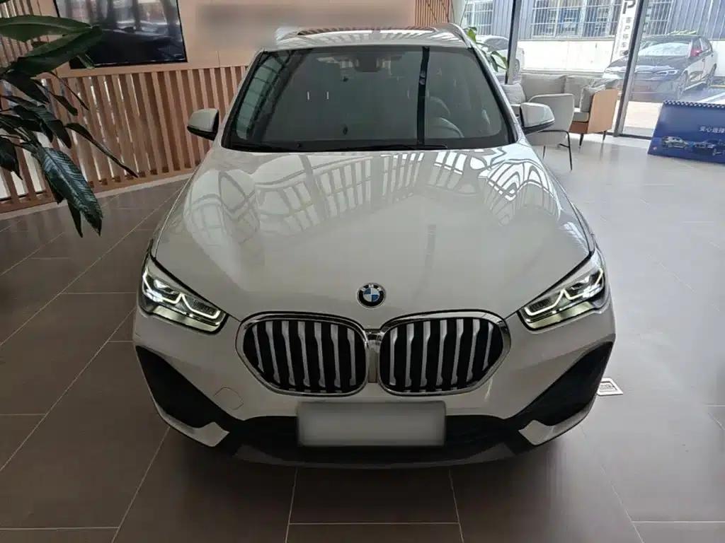BMW X1 2021 Facelift sDrive25Li Leading Edition — миниатюра 3