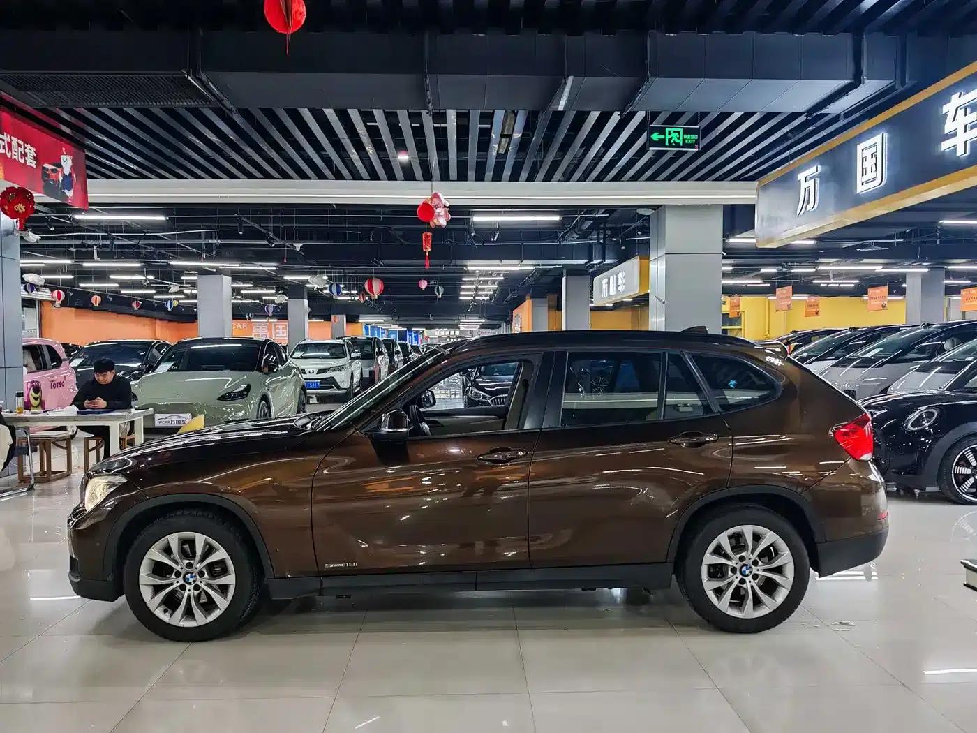 2012 BMW X1 Imported sDrive18i Luxury Model — миниатюра 5