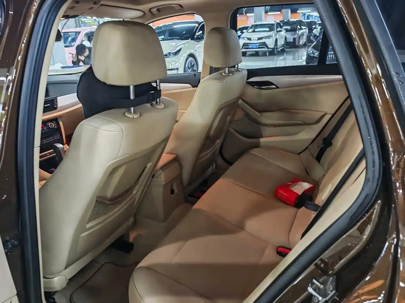 2012 BMW X1 Imported sDrive18i Luxury Model — миниатюра 9