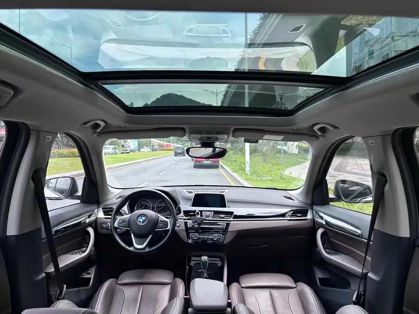 BMW X1 PHEV 2018 xDrive25Le Luxury — миниатюра 13
