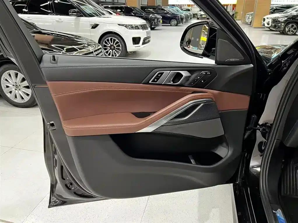 BMW X6 2021 xDrive40i Luxury M Sport Package — миниатюра 4