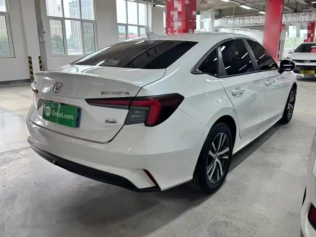 Stylish 2023 240TURBO CVT Leading Edition — миниатюра 7