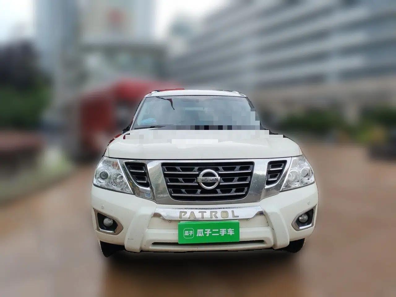 Nissan Patrol 2018 Nissan Patrol, Automatic, 4.0-liter, Seven-Seater, Gasoline Version — миниатюра 2
