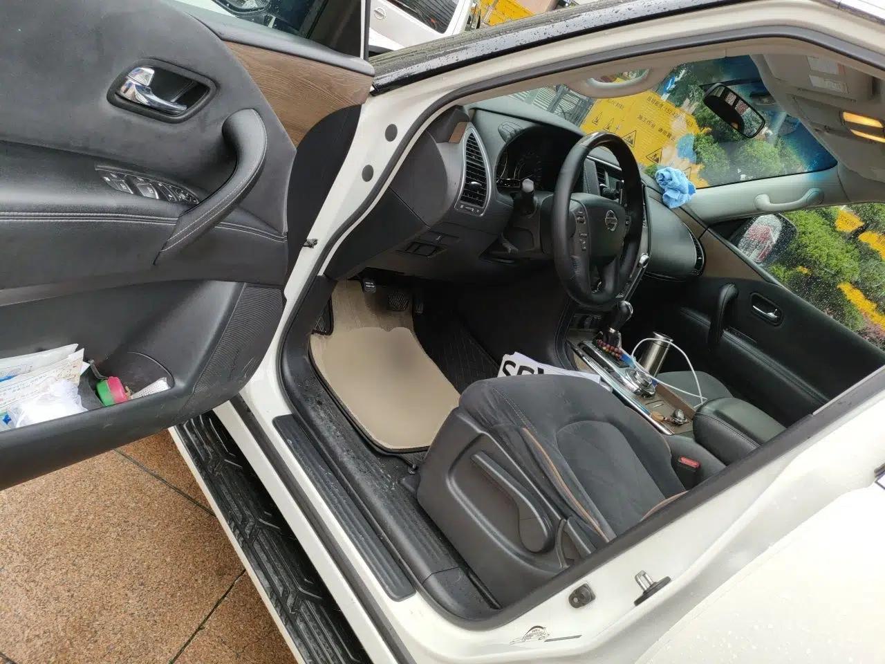 Nissan Patrol 2018 Nissan Patrol, Automatic, 4.0-liter, Seven-Seater, Gasoline Version — миниатюра 16