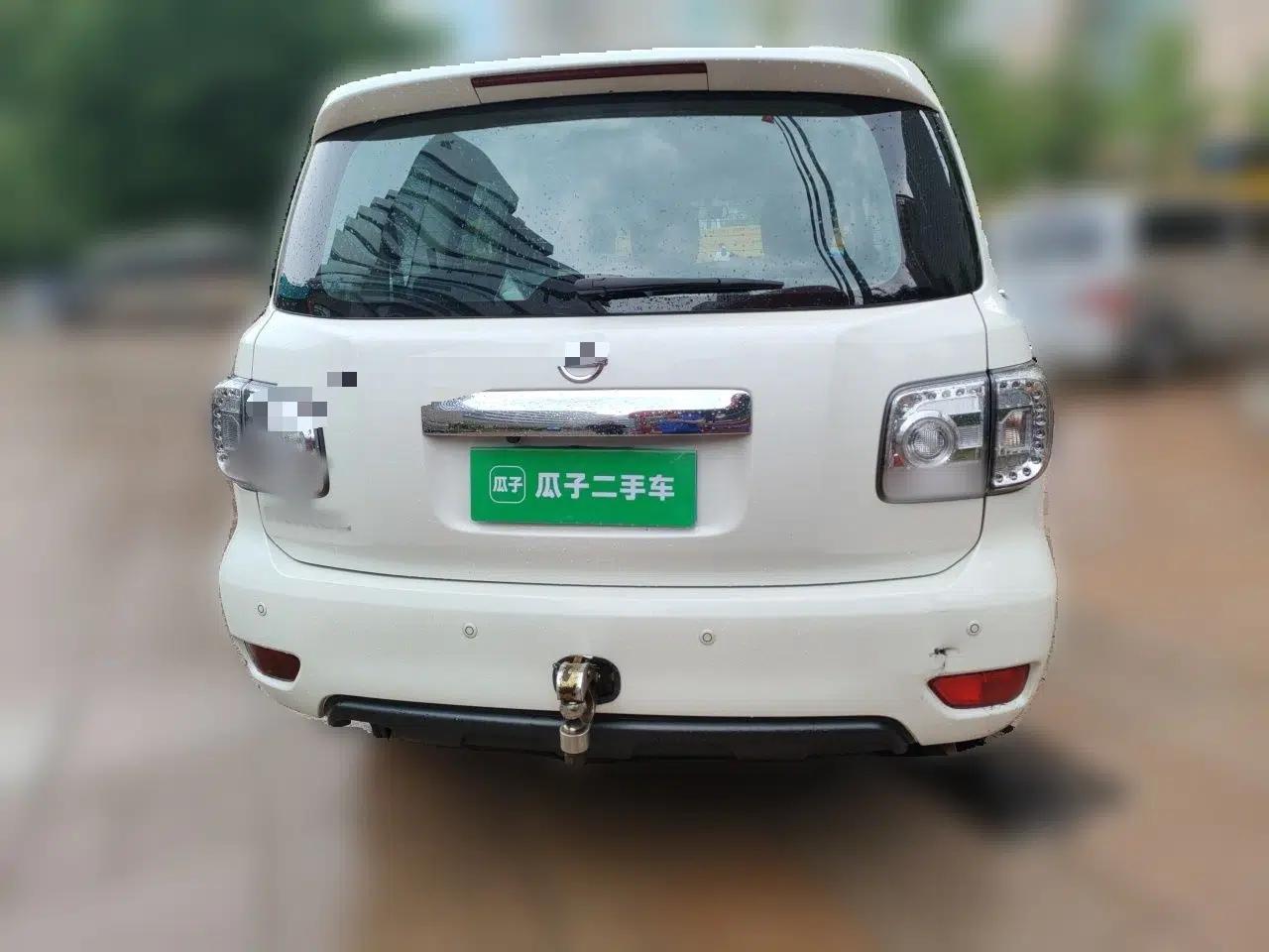 Nissan Patrol 2018 Nissan Patrol, Automatic, 4.0-liter, Seven-Seater, Gasoline Version — миниатюра 5