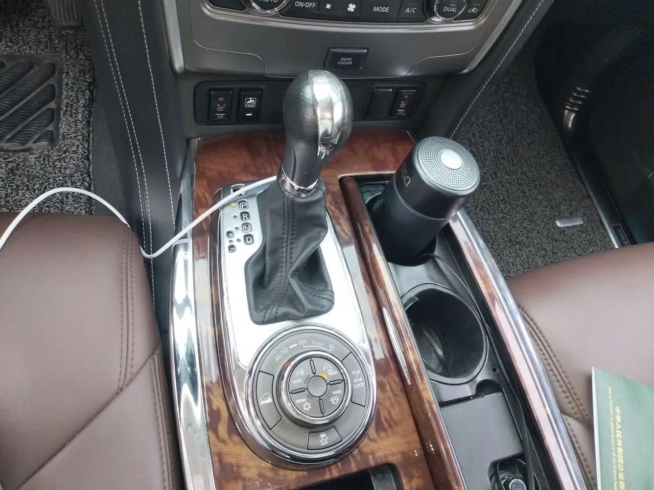 Nissan Patrol Tulai 2017, 4.0-liter automatic, 7 seats, no sunroof (parallel import) — миниатюра 14