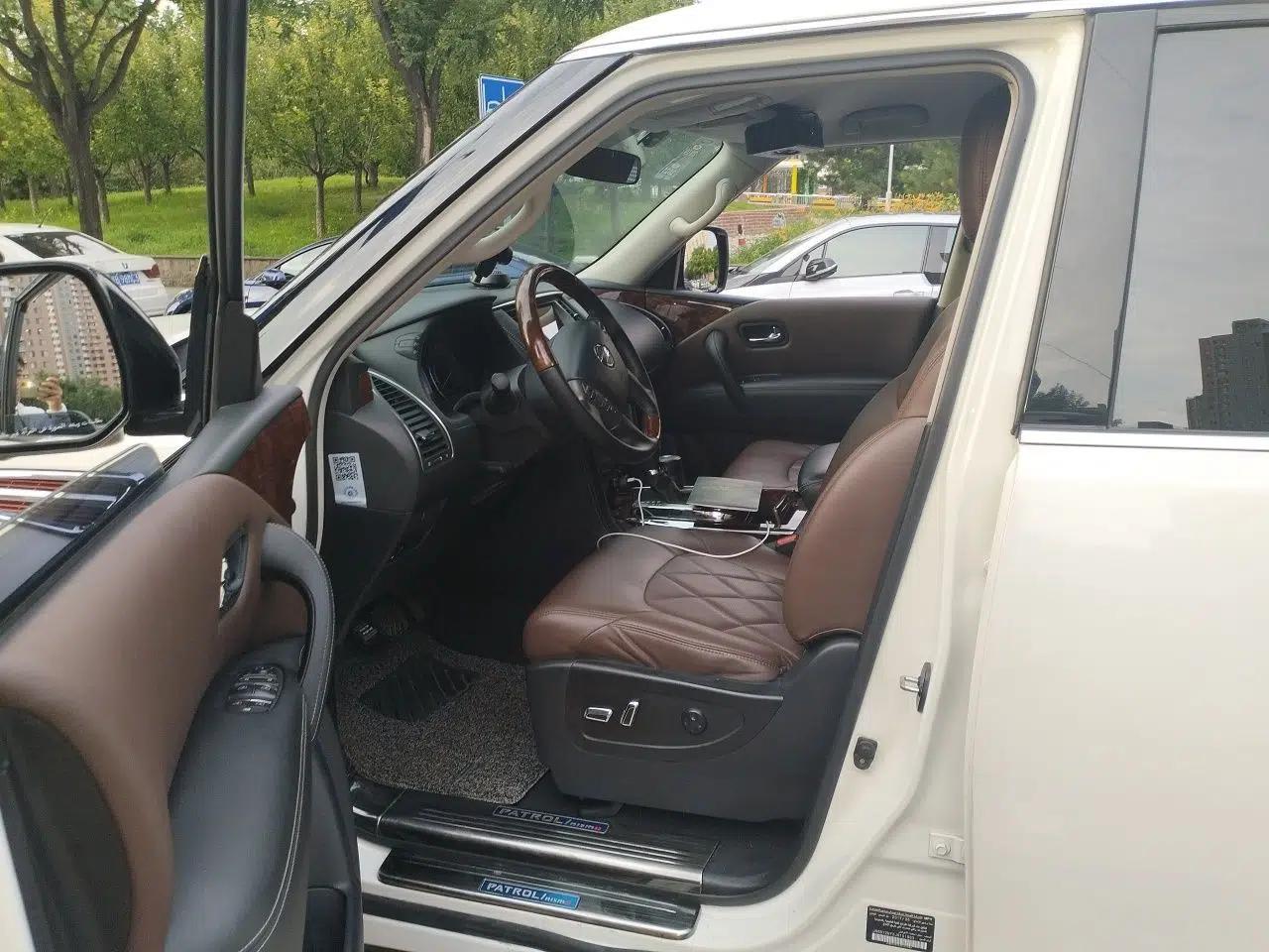 Nissan Patrol Tulai 2017, 4.0-liter automatic, 7 seats, no sunroof (parallel import) — миниатюра 16