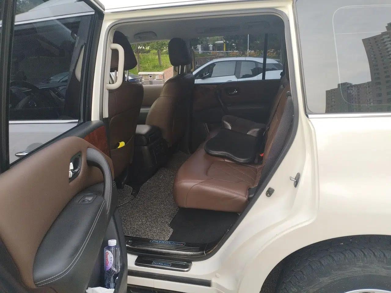 Nissan Patrol Tulai 2017, 4.0-liter automatic, 7 seats, no sunroof (parallel import) — миниатюра 17